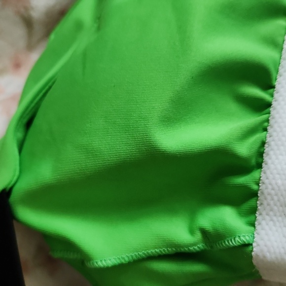 Avia shelf bra removeable cups - Picture 8 of 8